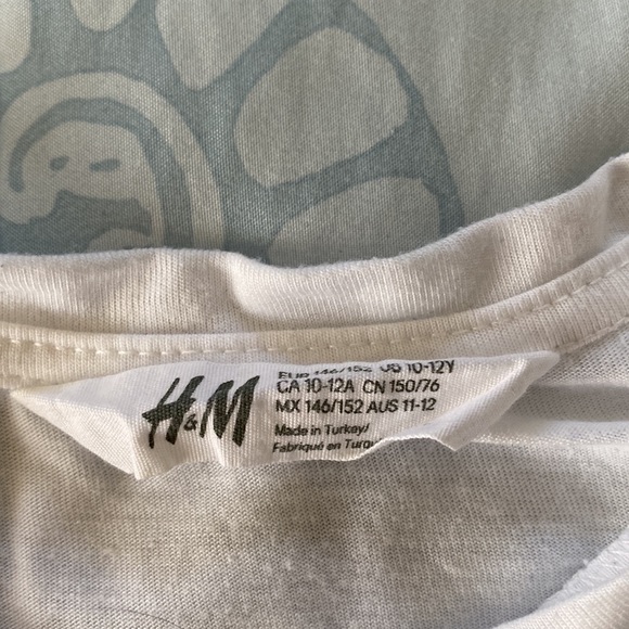 2 for 10!! H&M Girls Shirt Size 10/12 - Picture 3 of 6